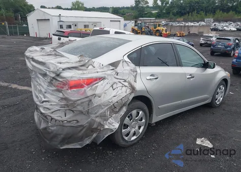 2015 Nissan Altima 2.5 S z USA, uszkodzony, nr VIN 1N4AL3AP6FC472287